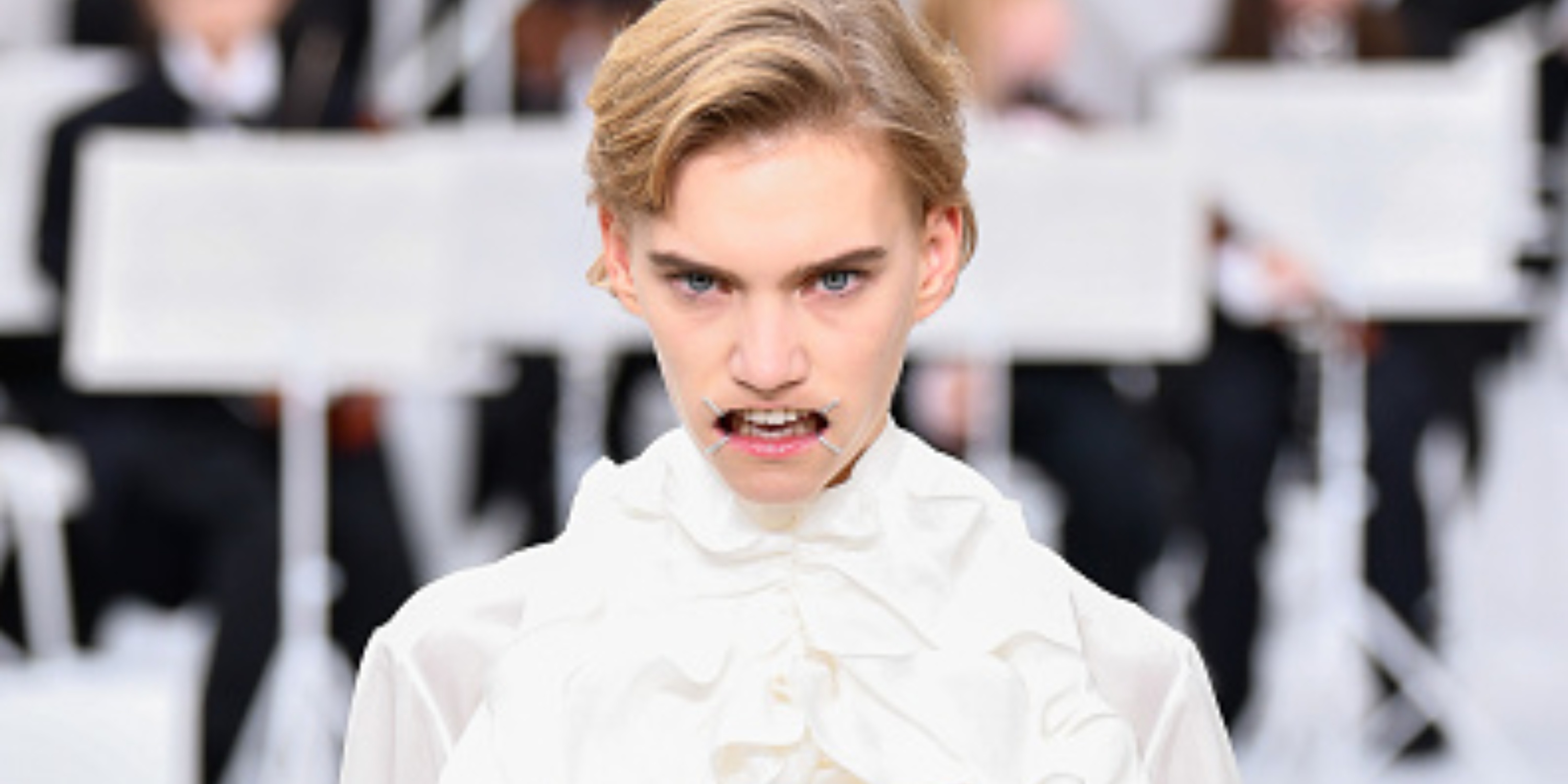 Mouthpiece: Symbolism in Margiela's SS26 | t2ONLINE